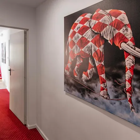 Ratuszowy Отель Хойнице